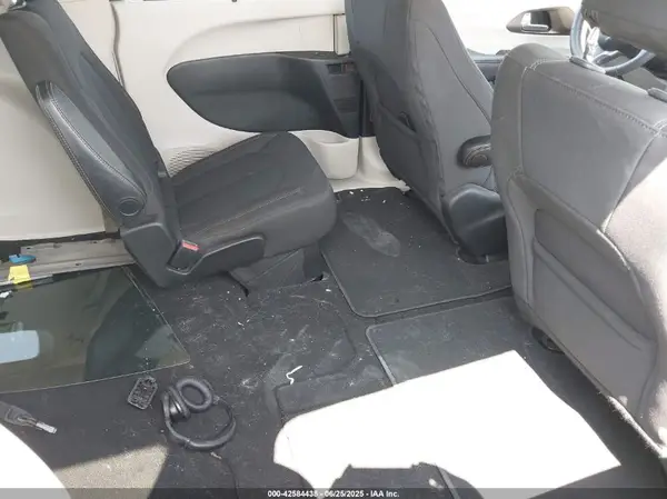 2C4RC1BG1HR785208 2017 CHRYSLER PACIFICA - Image 8