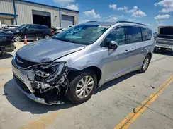 2C4RC1BG1HR788108 2017 CHRYSLER PACIFICA