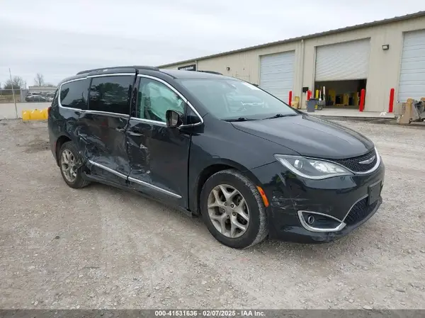 2C4RC1BG1HR795009 2017 CHRYSLER PACIFICA - Image 1