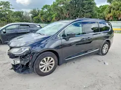 2C4RC1BG1HR803609 2017 CHRYSLER PACIFICA