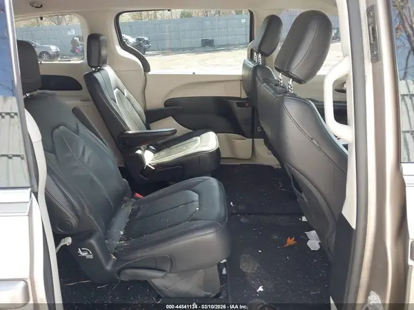 2C4RC1BG1HR804579 2017 CHRYSLER PACIFICA - Image 8