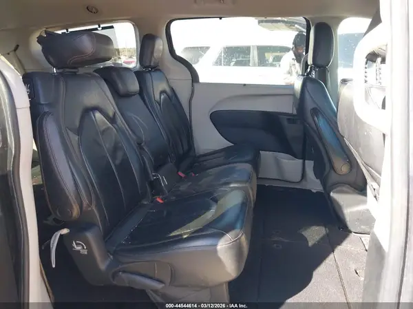 2C4RC1BG1HR809779 2017 CHRYSLER PACIFICA - Image 8