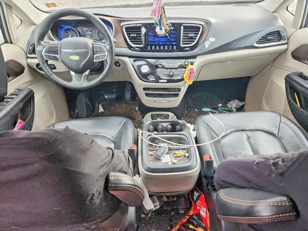 2C4RC1BG1HR809863 2017 CHRYSLER PACIFICA - Image 8