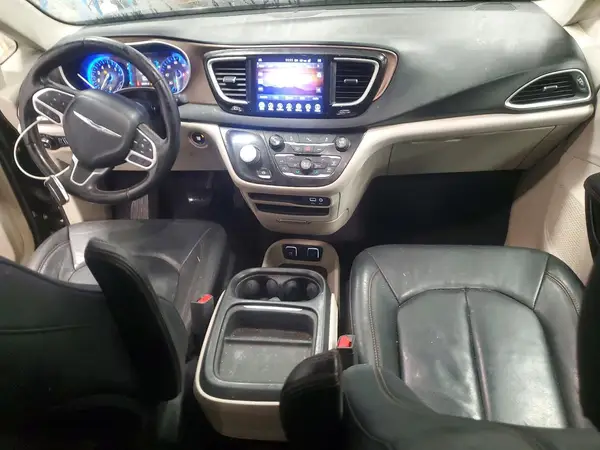 2C4RC1BG1HR810091 2017 CHRYSLER PACIFICA - Image 8