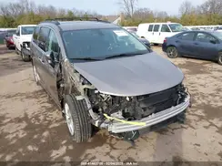 2C4RC1BG1HR817235 2017 CHRYSLER PACIFICA