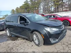 2C4RC1BG1HR821267 2017 CHRYSLER PACIFICA