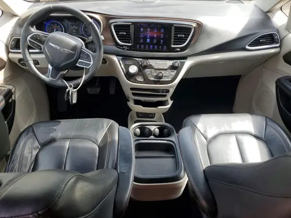 2C4RC1BG1HR832401 2017 CHRYSLER PACIFICA - Image 8