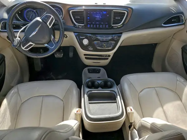 2C4RC1BG1HR832561 2017 CHRYSLER PACIFICA - Image 8