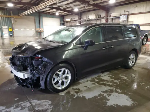 2C4RC1BG1HR833239 2017 CHRYSLER PACIFICA - Image 1
