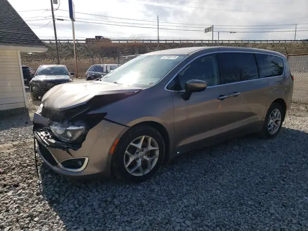 2C4RC1BG1HR833371 2017 CHRYSLER PACIFICA - Image 1