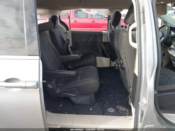 2C4RC1BG1HR841406 2017 CHRYSLER PACIFICA - Image 8