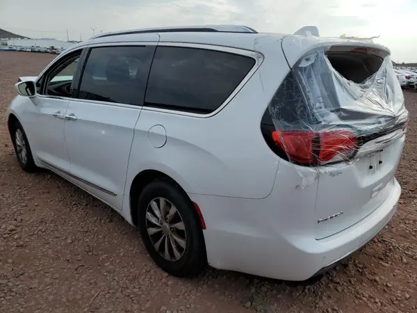 2C4RC1BG1JR110139 2018 CHRYSLER PACIFICA - Image 2