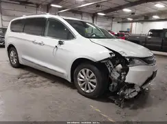 2C4RC1BG1JR110559 2018 CHRYSLER PACIFICA