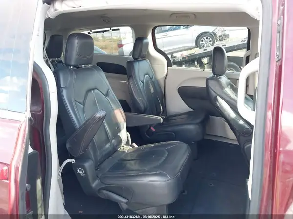 2C4RC1BG1JR119830 2018 CHRYSLER PACIFICA - Image 8