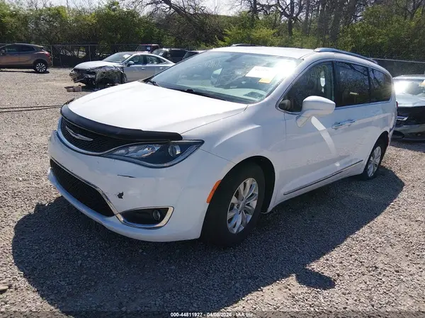 2C4RC1BG1JR120203 2018 CHRYSLER PACIFICA - Image 2