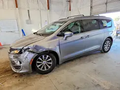 2C4RC1BG1JR120492 2018 CHRYSLER PACIFICA