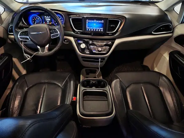 2C4RC1BG1JR120492 2018 CHRYSLER PACIFICA - Image 8