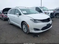2C4RC1BG1JR124283 2018 CHRYSLER PACIFICA