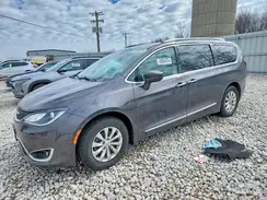 2C4RC1BG1JR124459 2018 CHRYSLER PACIFICA