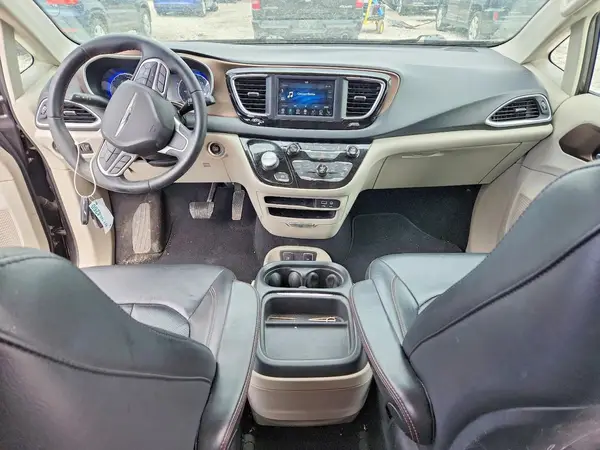 2C4RC1BG1JR124459 2018 CHRYSLER PACIFICA - Image 8