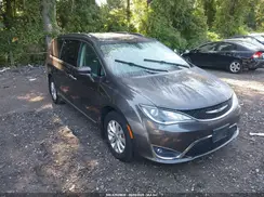 2C4RC1BG1JR128625 2018 CHRYSLER PACIFICA