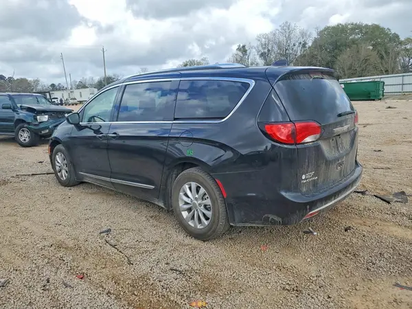 2C4RC1BG1JR128740 2018 CHRYSLER PACIFICA - Image 2