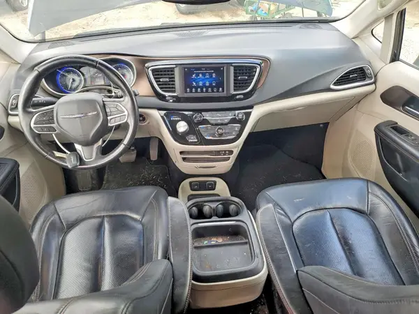2C4RC1BG1JR128740 2018 CHRYSLER PACIFICA - Image 8