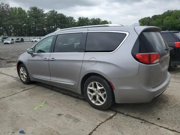 2C4RC1BG1JR130925 2018 CHRYSLER PACIFICA - Image 2