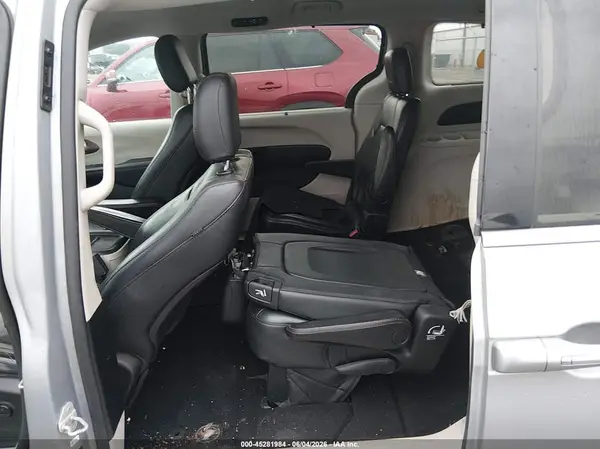 2C4RC1BG1JR142850 2018 CHRYSLER PACIFICA - Image 8