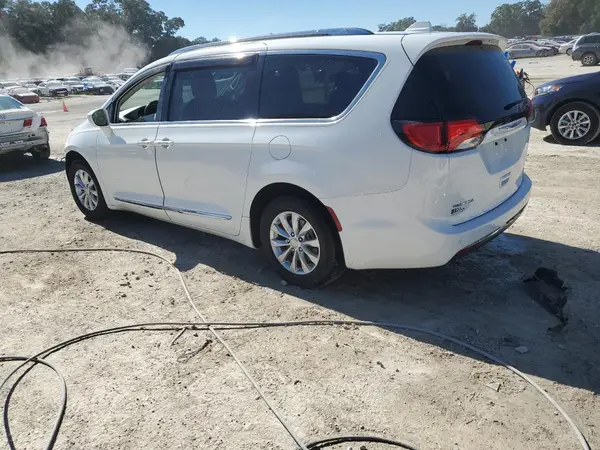 2C4RC1BG1JR174942 2018 CHRYSLER PACIFICA - Image 2