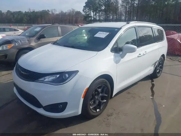 2C4RC1BG1JR175248 2018 CHRYSLER PACIFICA - Image 2