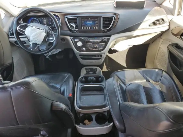 2C4RC1BG1JR186167 2018 CHRYSLER PACIFICA - Image 8