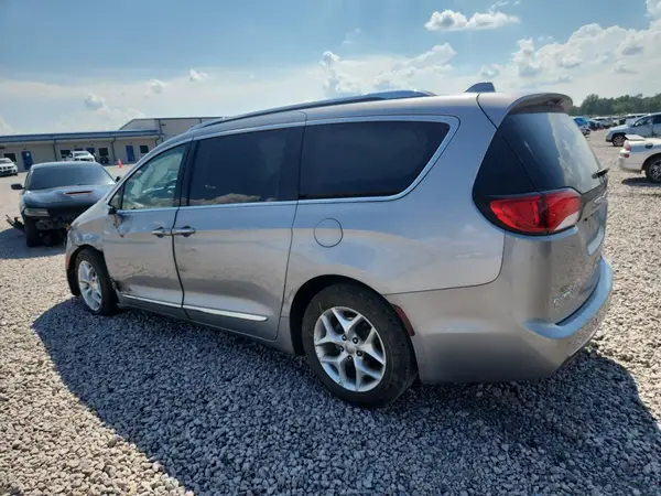 2C4RC1BG1JR187383 2018 CHRYSLER PACIFICA - Image 2
