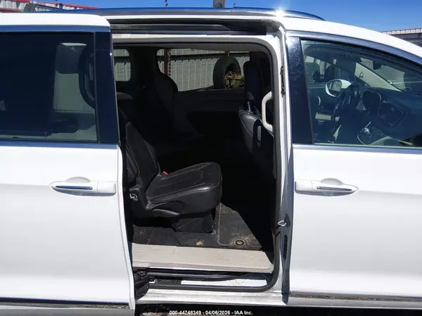 2C4RC1BG1JR193068 2018 CHRYSLER PACIFICA - Image 8