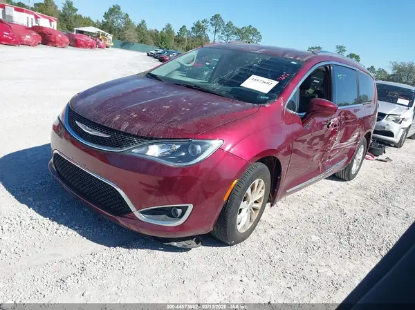 2C4RC1BG1JR211021 2018 CHRYSLER PACIFICA - Image 2