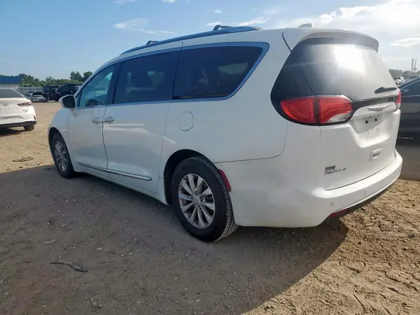 2C4RC1BG1JR211259 2018 CHRYSLER PACIFICA - Image 2