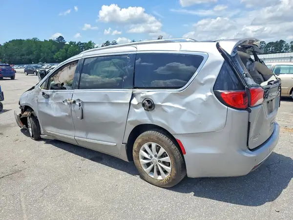 2C4RC1BG1JR214159 2018 CHRYSLER PACIFICA - Image 2
