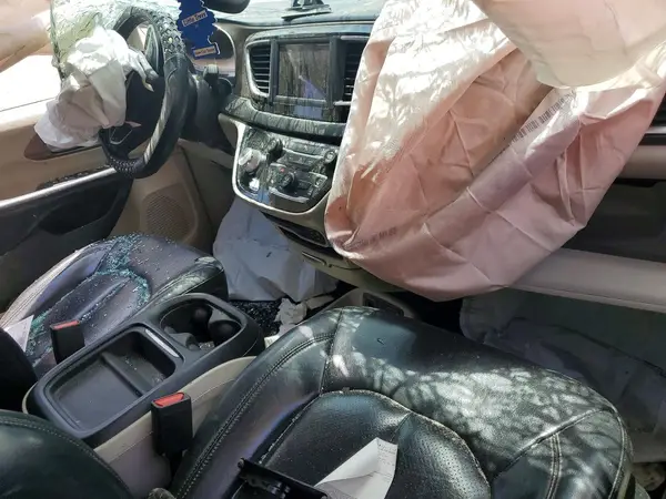 2C4RC1BG1JR214159 2018 CHRYSLER PACIFICA - Image 8