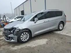 2C4RC1BG1JR214226 2018 CHRYSLER PACIFICA