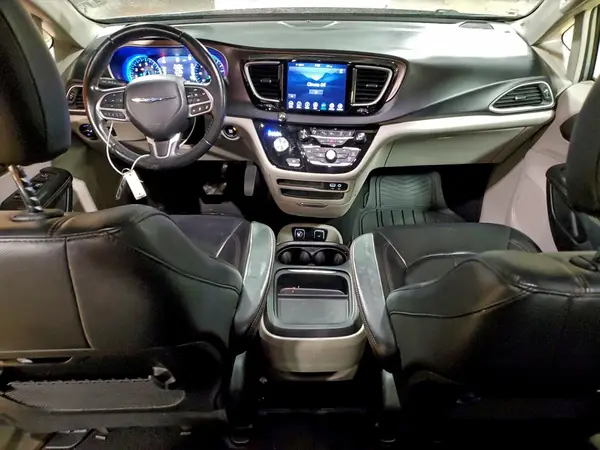 2C4RC1BG1JR216848 2018 CHRYSLER PACIFICA - Image 8