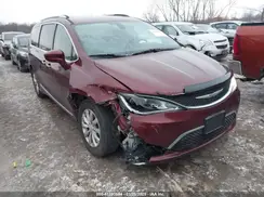 2C4RC1BG1JR216932 2018 CHRYSLER PACIFICA