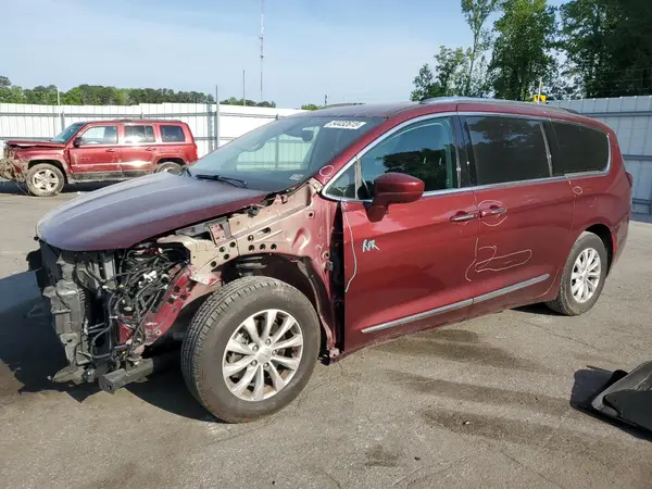2C4RC1BG1JR217353 2018 CHRYSLER PACIFICA - Image 1