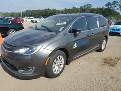 2C4RC1BG1JR217708 2018 CHRYSLER PACIFICA