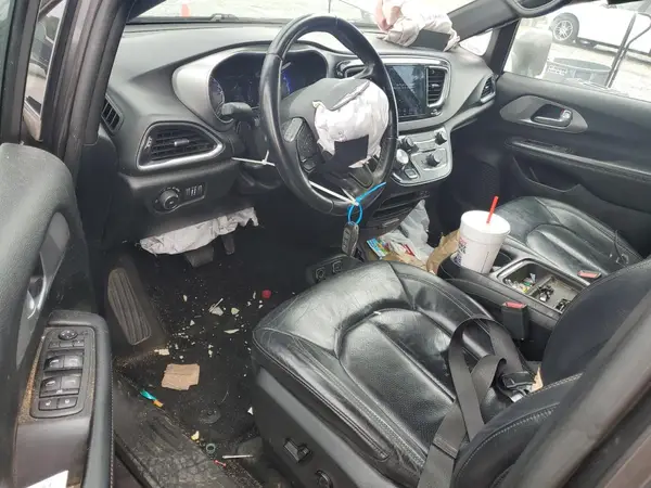 2C4RC1BG1JR226957 2018 CHRYSLER PACIFICA - Image 8