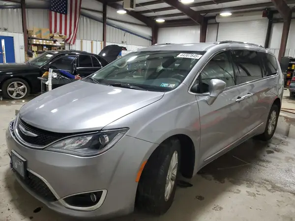 2C4RC1BG1JR233763 2018 CHRYSLER PACIFICA - Image 1
