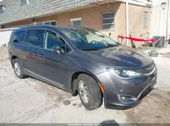 2C4RC1BG1JR235559 2018 CHRYSLER PACIFICA