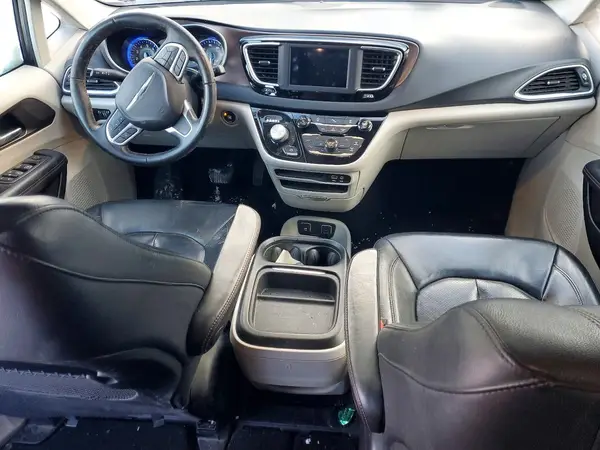 2C4RC1BG1JR252913 2018 CHRYSLER PACIFICA - Image 8