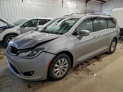 2C4RC1BG1JR262938 2018 CHRYSLER PACIFICA