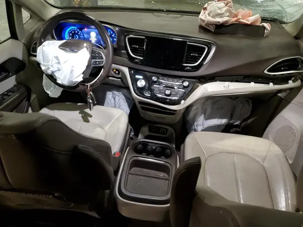 2C4RC1BG1JR263099 2018 CHRYSLER PACIFICA - Image 8