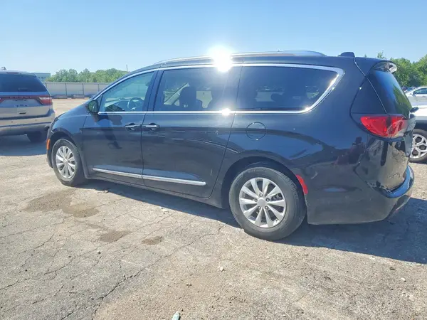 2C4RC1BG1JR269906 2018 CHRYSLER PACIFICA - Image 2